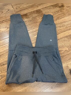 Lululemon Metro Miles Jogger Heathered Graphite Grey